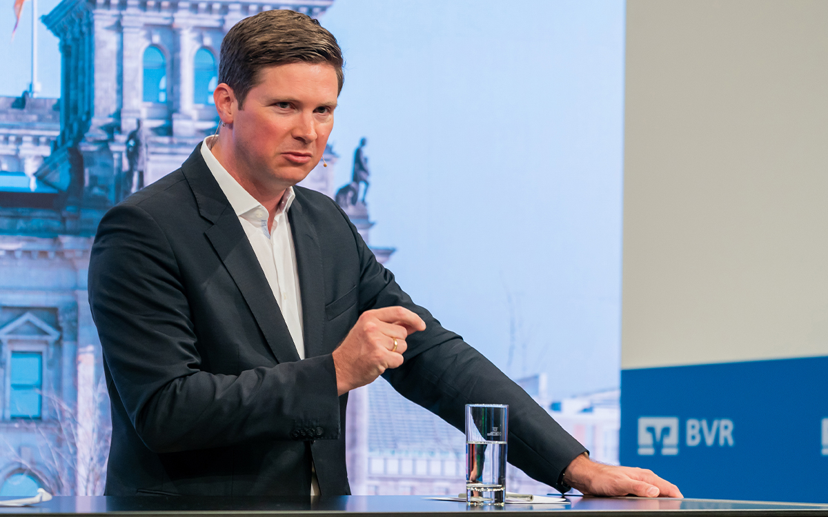 Finanzpolitischer Schlagabtausch auf der 76. Bankwirtschaftlichen Tagung am 10. Juni 2021 in Berlin: Inmitten des Endspurts des Bundestagswahlkampfes tauschten vor 800 Zuhörerinnen und Zuhörern Finanzpolitikerinnen und Finanzpolitiker ihre Positionen zu Bankenaufsicht, Regulierung und Einlagensicherung aus. Mit dabei: Dr. Florian Toncar (FDP).