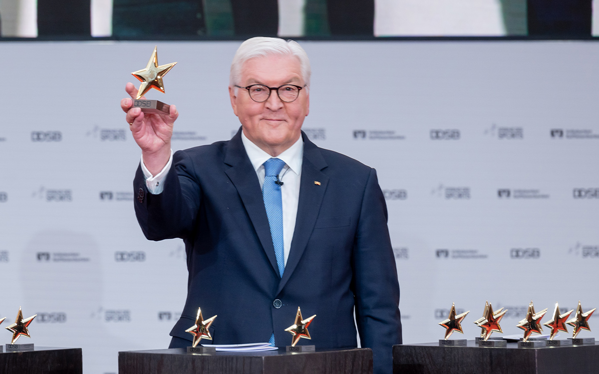 Januar 2022, Verleihung der „Großen Sterne des Sports“ in Gold 2021: Bundespräsident Frank-Walter Steinmeier höchstpersönlich nahm die Preisverleihung vor und gratulierte den Siegerinnen und Siegern aus Halle (Saale), Berlin, Hückelhoven und Cochem.