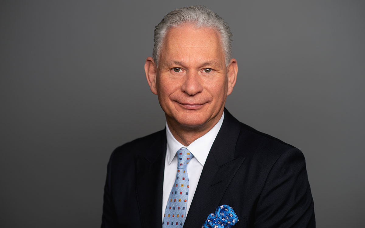 Der Verbandsrat des Bundesverbandes der Deutschen Volksbanken und Raiffeisenbanken (BVR) konstituierte sich am 1. Februar 2023 für die neue bis Ende 2025 laufende Mandatsperiode. Zum Verbandsratssitzenden wählten die Gremienmitglieder aus ihrer Mitte einstimmig Wolfgang Altmüller, den Vorstandsvorsitzenden der meine Volksbank Raiffeisenbank eG in Rosenheim. Damit wurde der 56-jährige Bayer im Amt bestätigt, in das er gegen Ende der vergangenen Mandatsperiode am 23. November 2022 als Nachfolger des verstorbenen Dr. Veit Luxem gewählt wurde. Mitglied des Verbandsrats ist Altmüller bereits seit 2011.