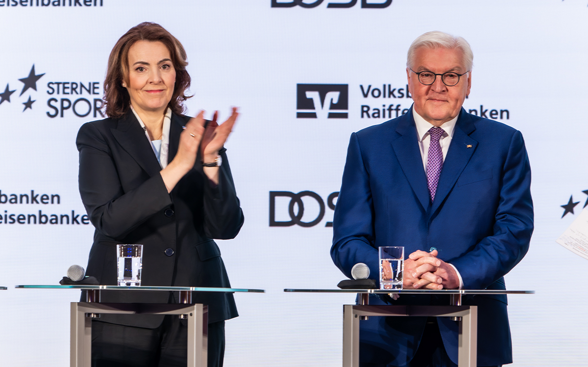 Verleihung des „Großen Sterns des Sports 2025“, Januar 2026 in Berlin: BVR-Präsidentin Marija Kolak mit Bundespräsident Frank-Walter Steinmeier.